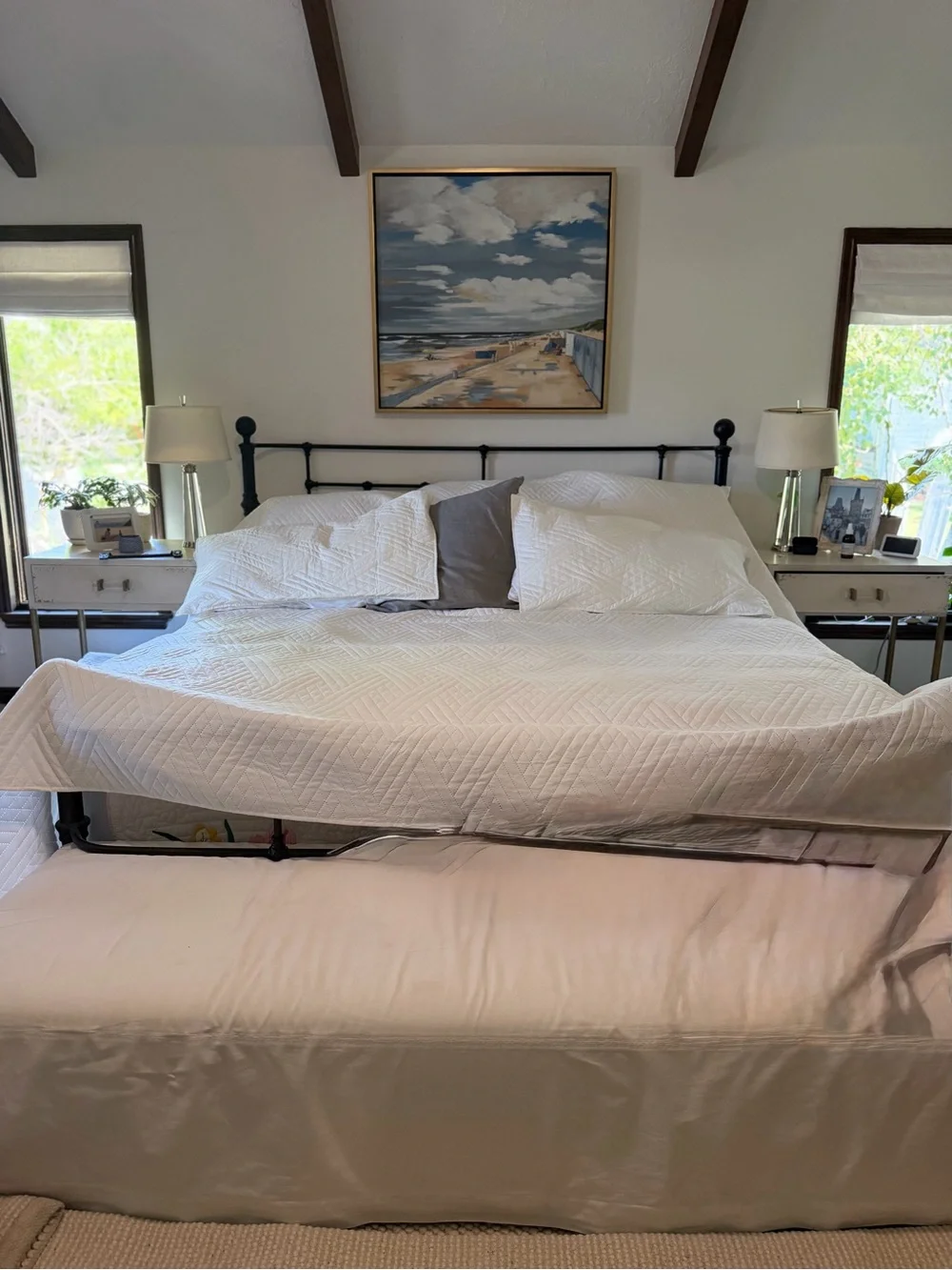 Elegant White Quilted Bedspread with Gray Accent Pillow - Home Bedding Quilts